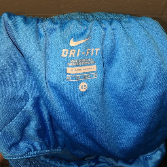 Nike Tempo Shorts - Picture 3 of 3
